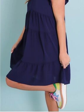 Woman' Navy Tiered Casual Dress - Sleeveless Everyday Style